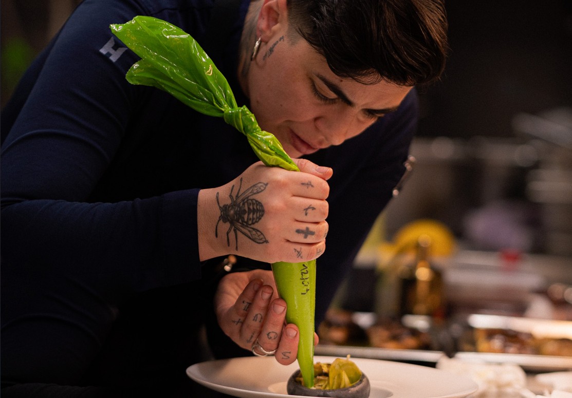 Veganes Fine Dining neu gedacht: Die kreative Handschrift von Aggeliki Charami