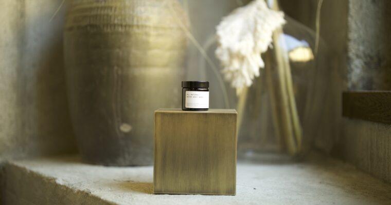 Frill-free natural cosmetics in hotels