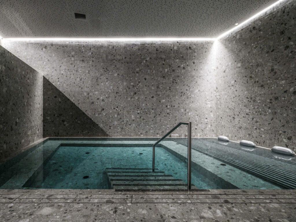 Deferegger healing water brine bath