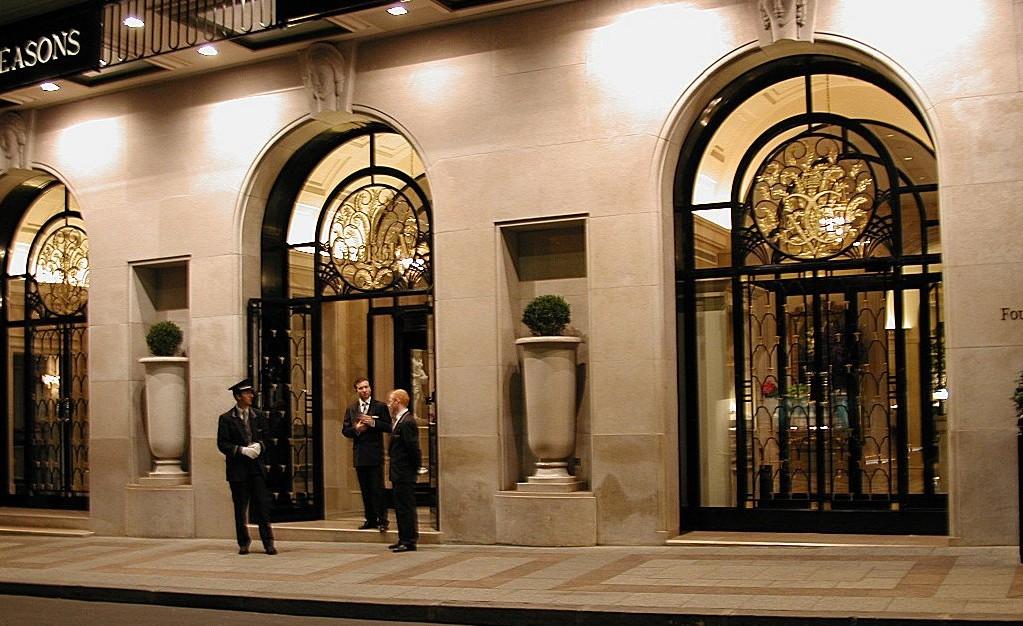 Paris for food lovers - George V is one of the famous addresses