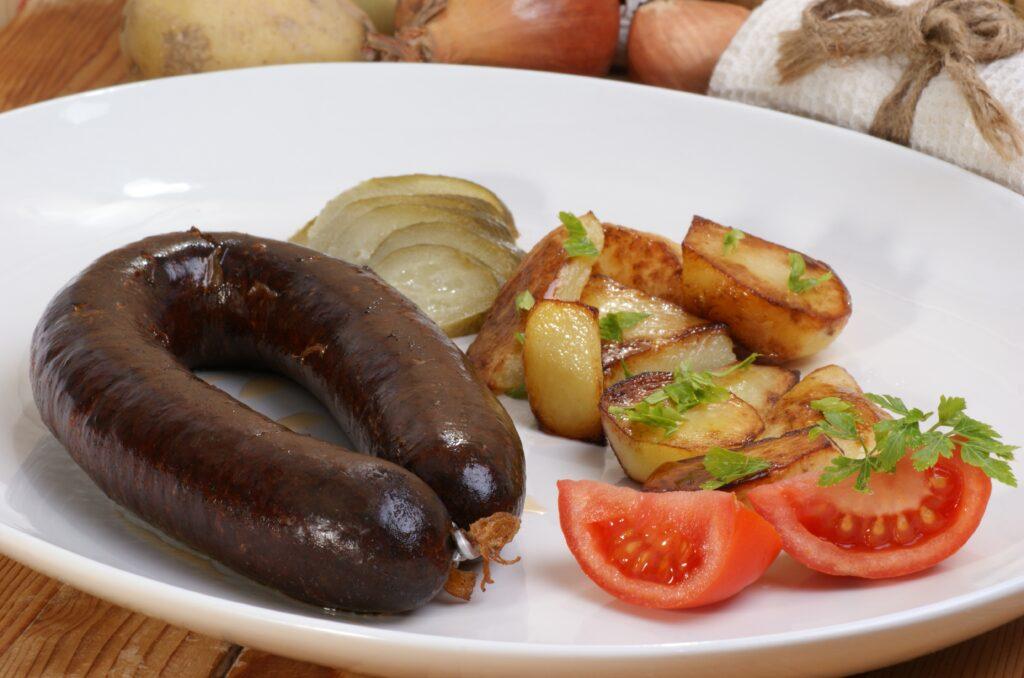 Fried sausage with fried potatoes