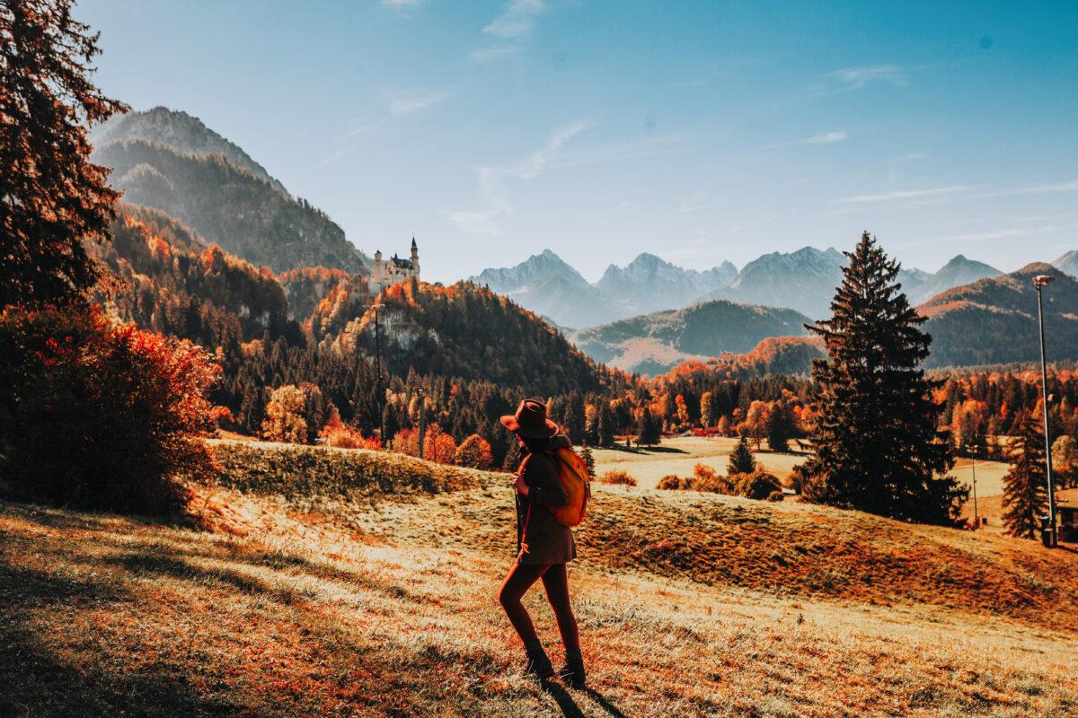 Golden October in the Alps – Experience it in an eco-friendly way
