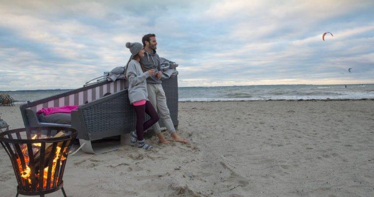 Urlaub vor der Haustür: Abenteuerübernachtung im Schlafstrandkorb