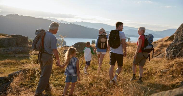 Sustainable fall getaways for families with kids – 9 green accommodations for nature, relaxation, and family time