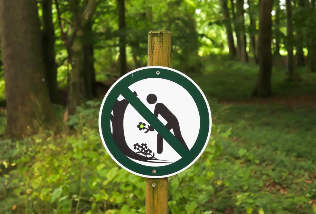 No picking plants - sign
