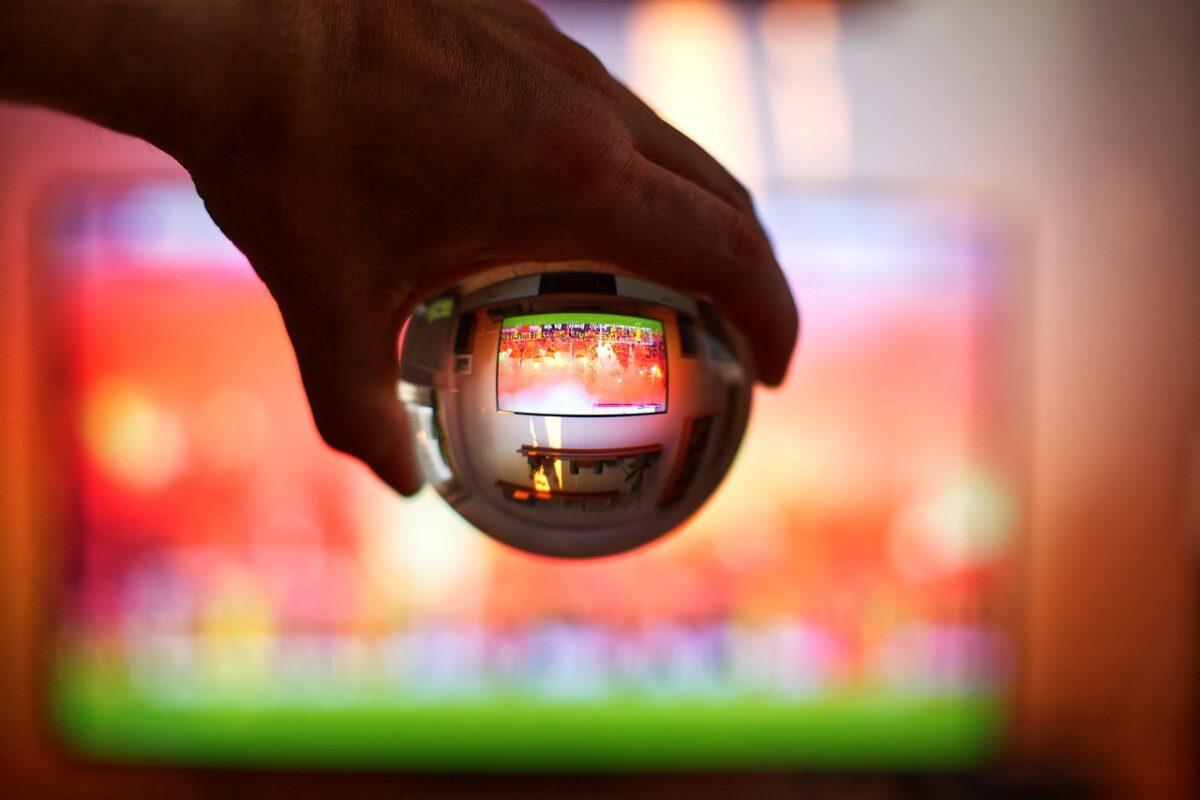 Europa League 23/24: How to watch soccer in a more sustainable way