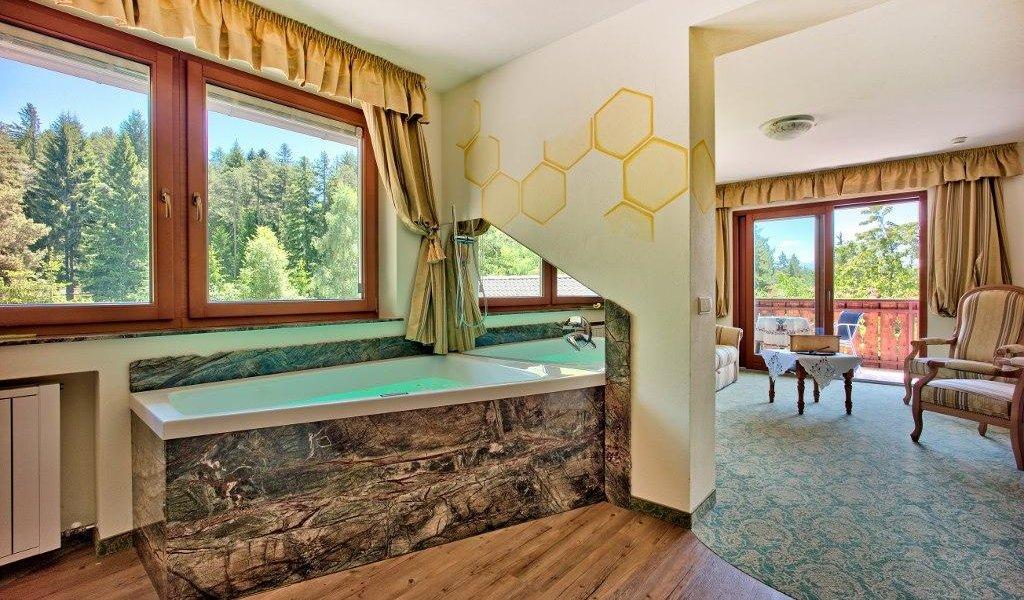 Bestes Zimmer vom Apipura Rinner Hotel in Südtirol - die Suite Apis Royal