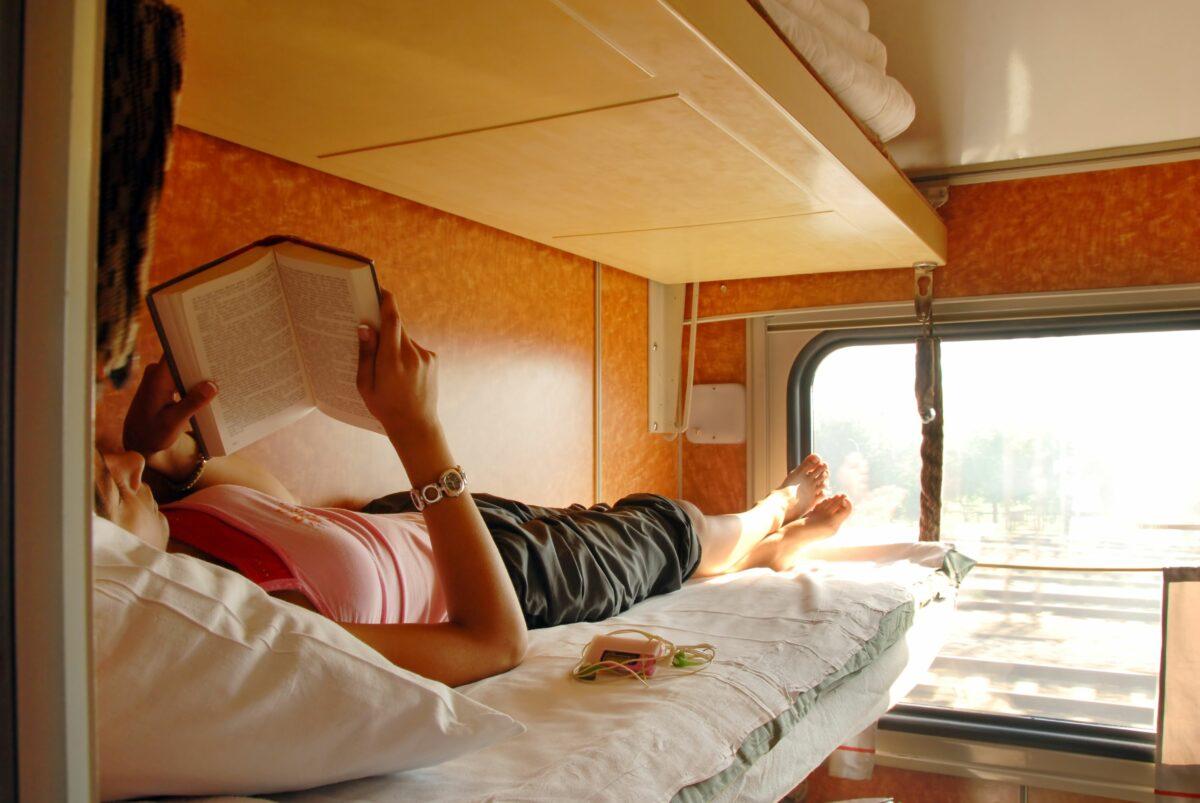 Wake up to a vacation: Tips for a sustainable night train trip
