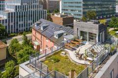 nachhaltiges-hotel-luise-erlangen-gruene-aussenbereiche-1-min