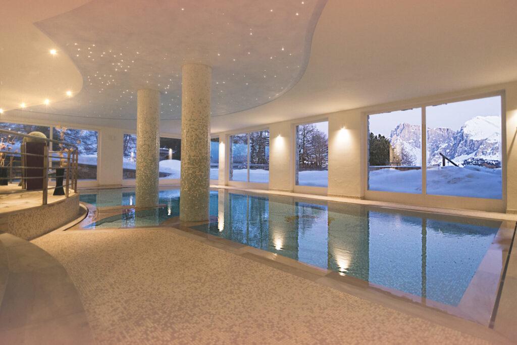 Saltwater pool at the Paradiso Pure.Living Vegan Hotel – a hotel pool without chlorine from the canister