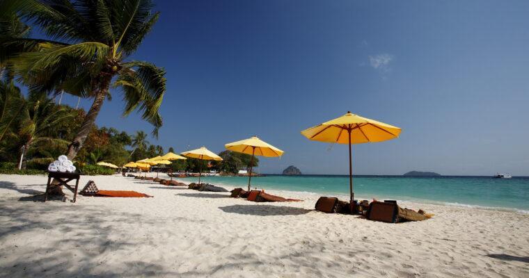 5 Green Pearls® Tips for a Relaxed Sustainable Beach Vacation